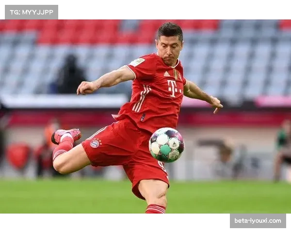 从本轮多起案例看德甲VAR在进攻有利原则中的应用边界